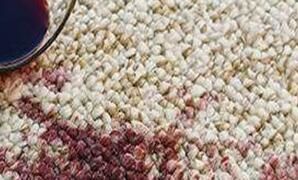 地毯上沾上了污漬，該怎么處理呢？